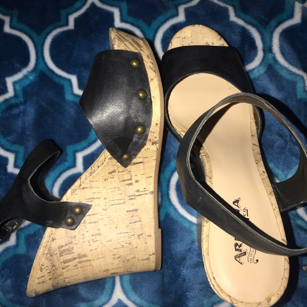 Black wedges🖤